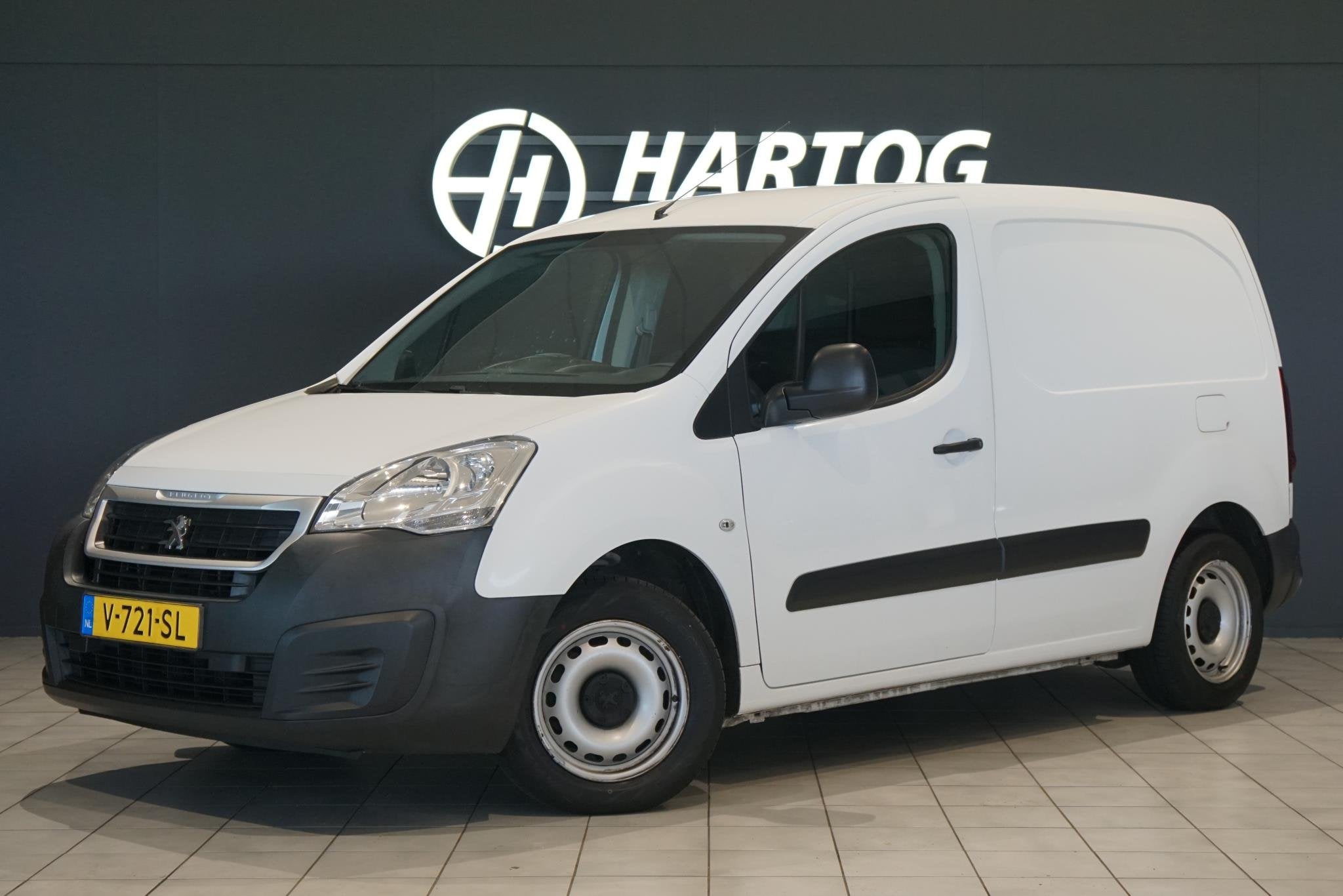 Peugeot Partner 120 1.6 BlueHDi 75 L1 + TREKHAAK / AIRCO, Voorwielaandrijving, Stof, 23 km/l, Origineel Nederlands