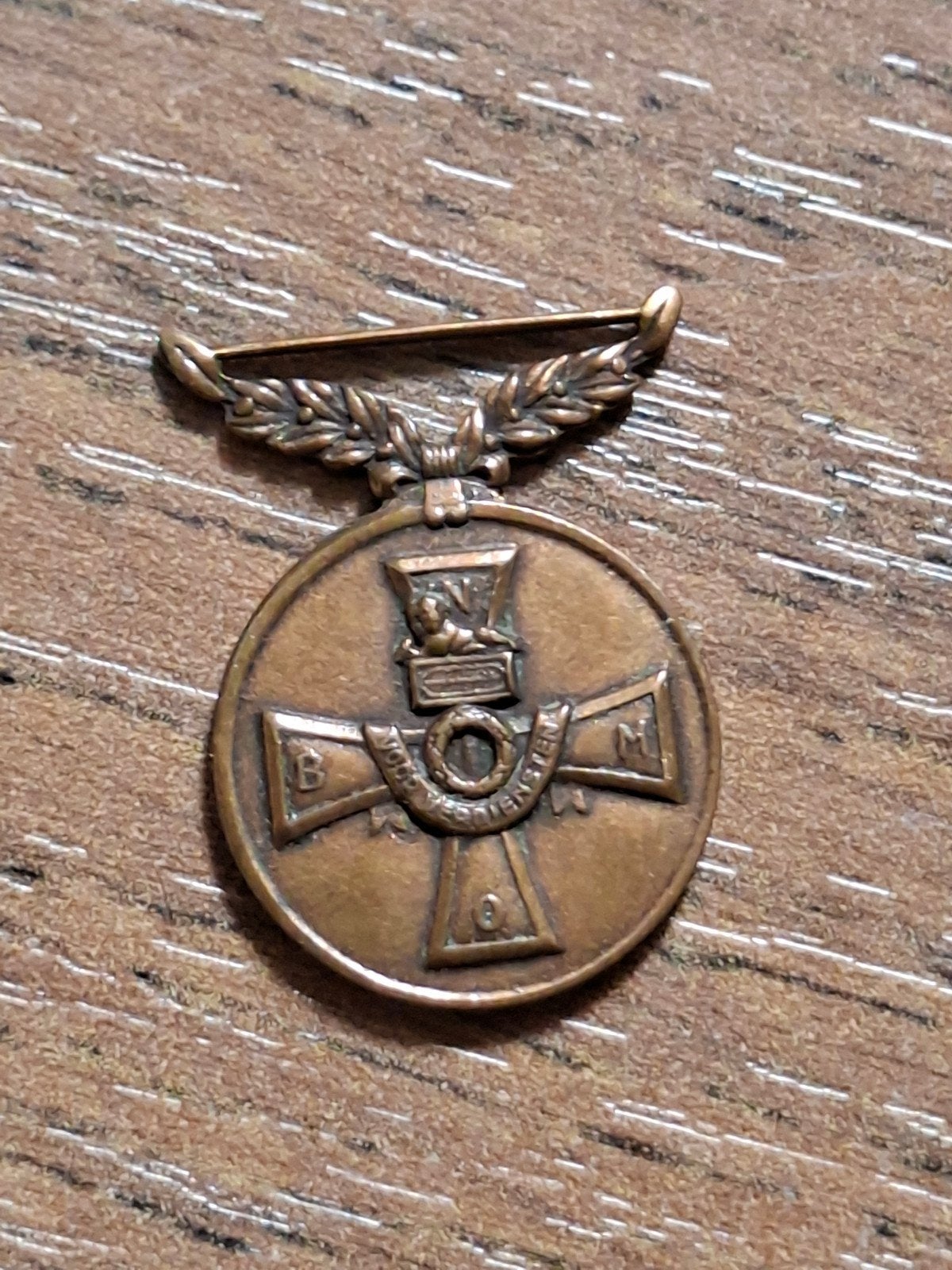 BNMO miniatuur medaille Oorlogsslachtoffersbond, Verzamelen, Ophalen of Verzenden, Landmacht, Nederland, Lintje, Medaille of Wings