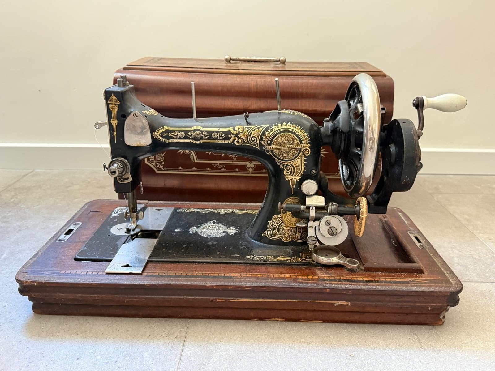 Gritzner Durlach handnaaimachine, Ophalen