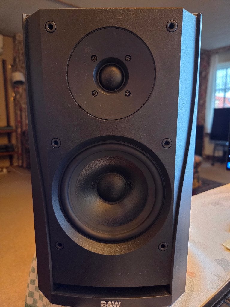 Bower & Wilkins - DM302 Luidsprekerset, Audio, Tv en Foto, Luidsprekers, Zo goed als nieuw, Boekenplank luidspreker, 60 tot 120 watt