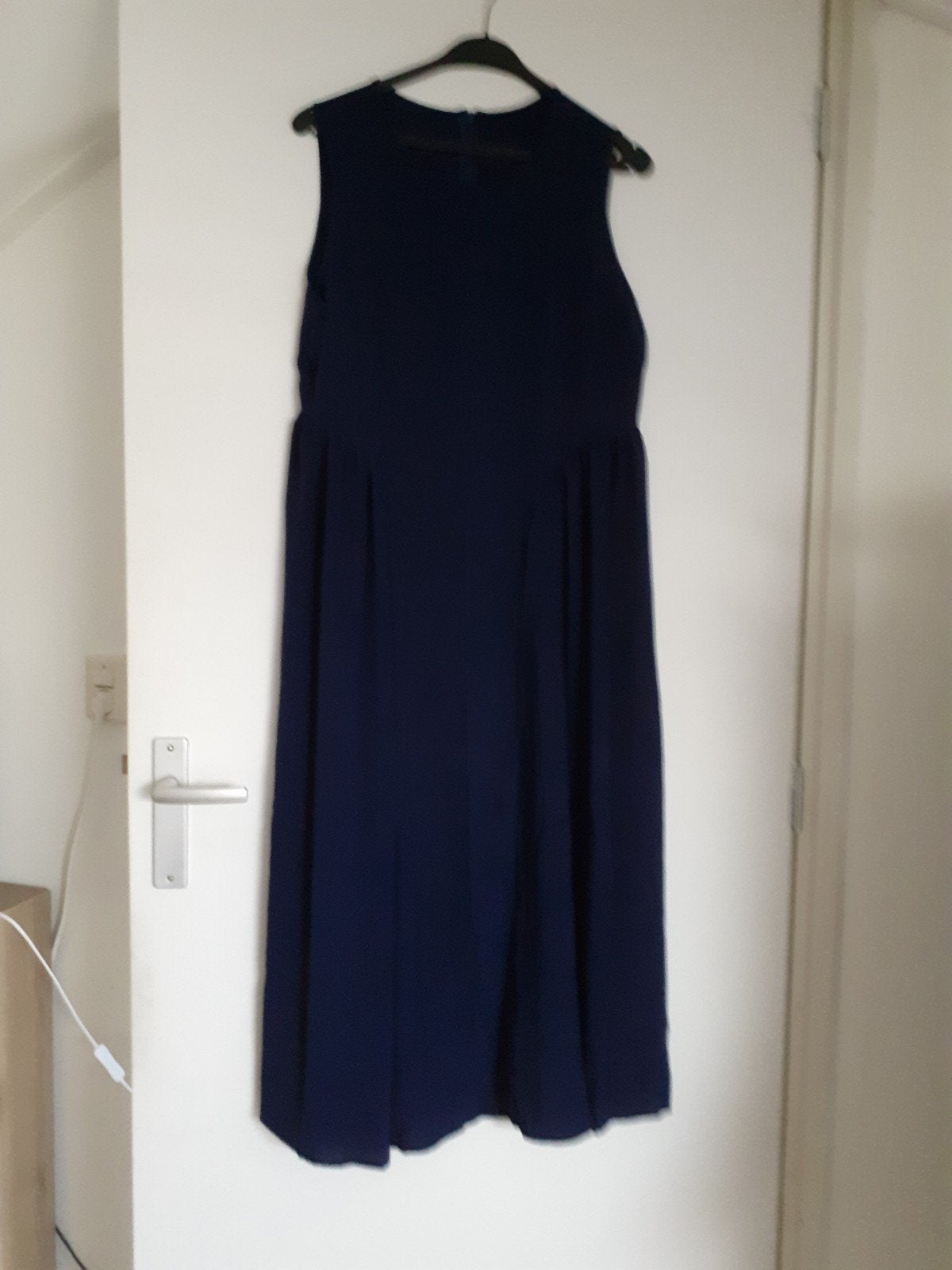 Donkerblauwe maxi jurk, Kleding | Dames, Jurken, Maat 38/40 (M), Blauw, Ophalen of Verzenden, Onder de knie