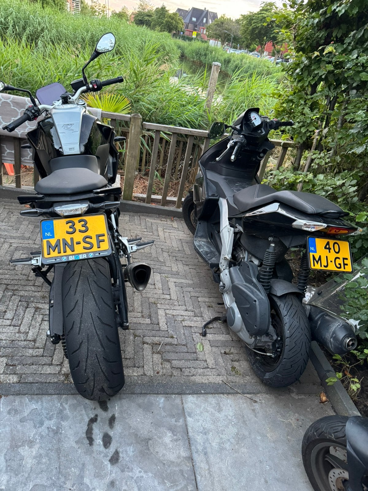BMW F900 R A2 | Akrapovic | Touring | Keyless | TFT |, Motoren, Occasion, Particulier, Handgeschakeld, Naked bike