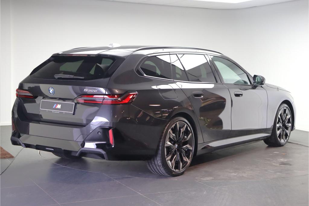 BMW 5 Serie Touring 530e M Sport Automaat / Panoramadak / Tr, Automaat, 1998 cc, Achterwielaandrijving, 4 cilinders