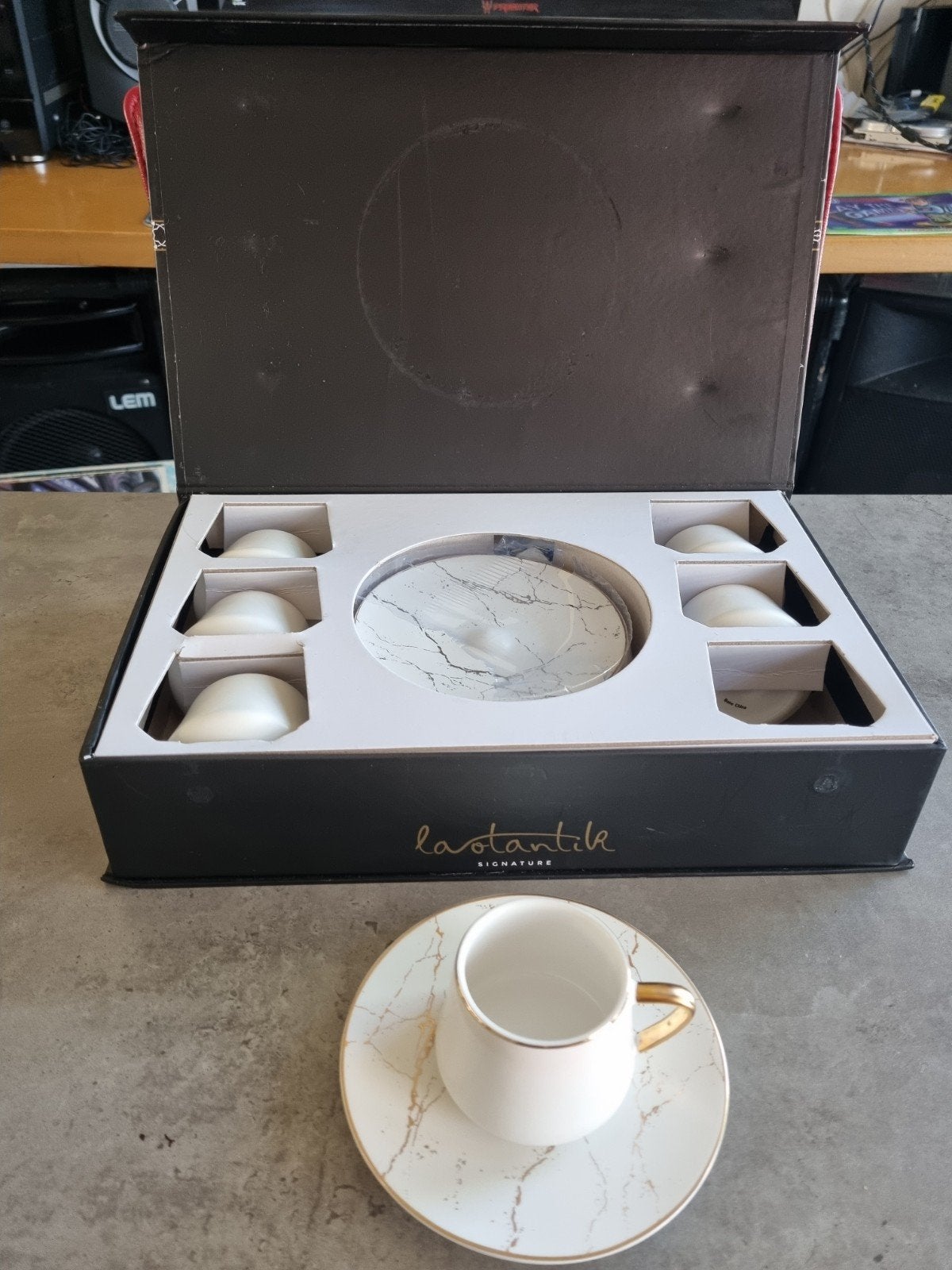 LAOTANTIK COLLECTION,12Delig,EXPRESSOSET,KOP/SCHOTEL,Nieuw!, Huis en Inrichting, Keuken | Servies, Overige merken, Nieuw, Ophalen of Verzenden