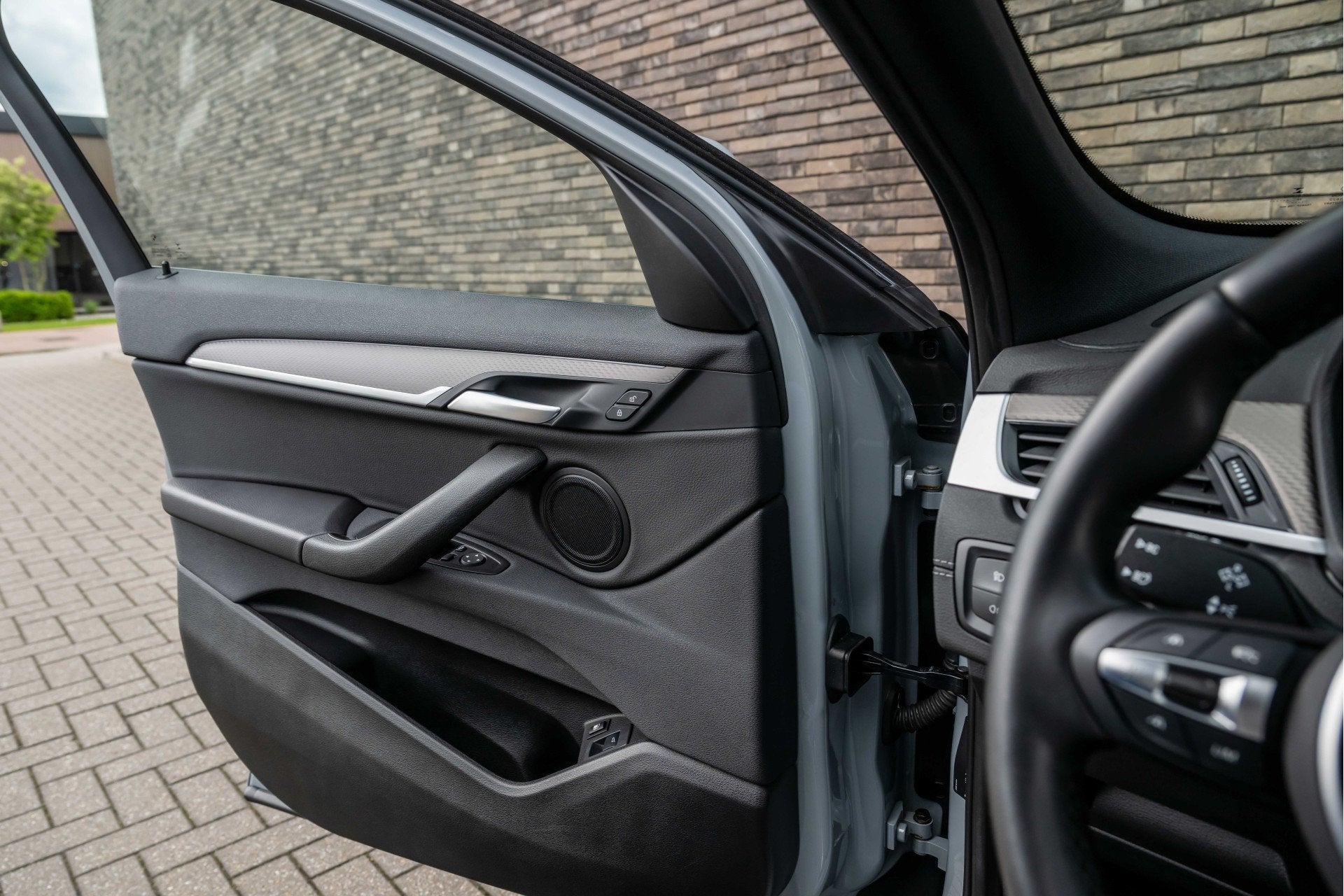 Foto 21 van BMW X2 xDrive25e | M-Sport | Navigatie | Panorama | Head-Up