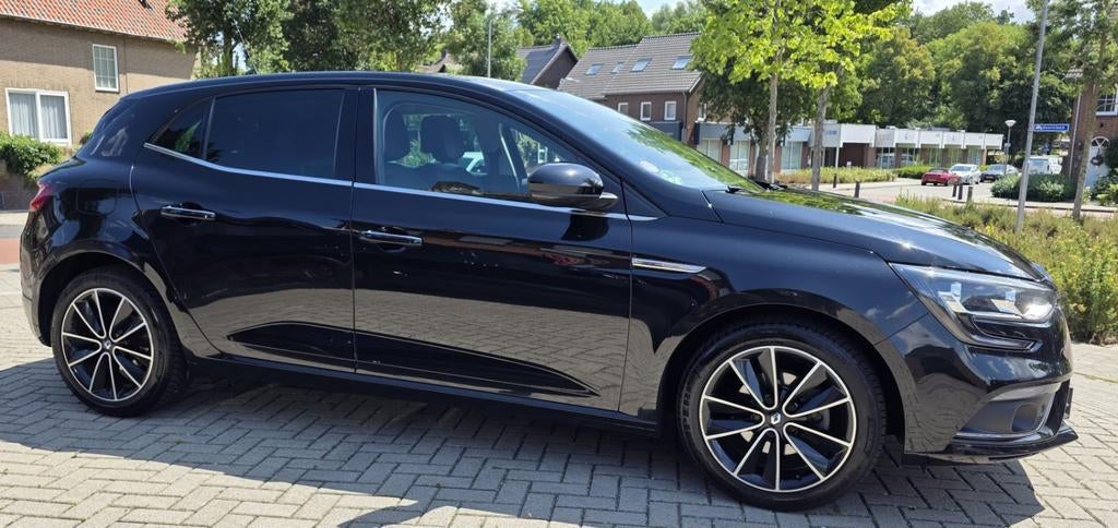 Renault Mégane 1.3 Energy TCe 140pk 2018 Zwart, Voorwielaandrijving, Zwart, 4 cilinders, Zwart
