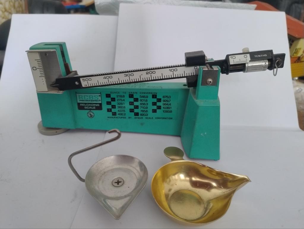 🔴 RCBS mechanische kruit weegschaal met bakjes en hoes, Ophalen of Verzenden, Nieuw