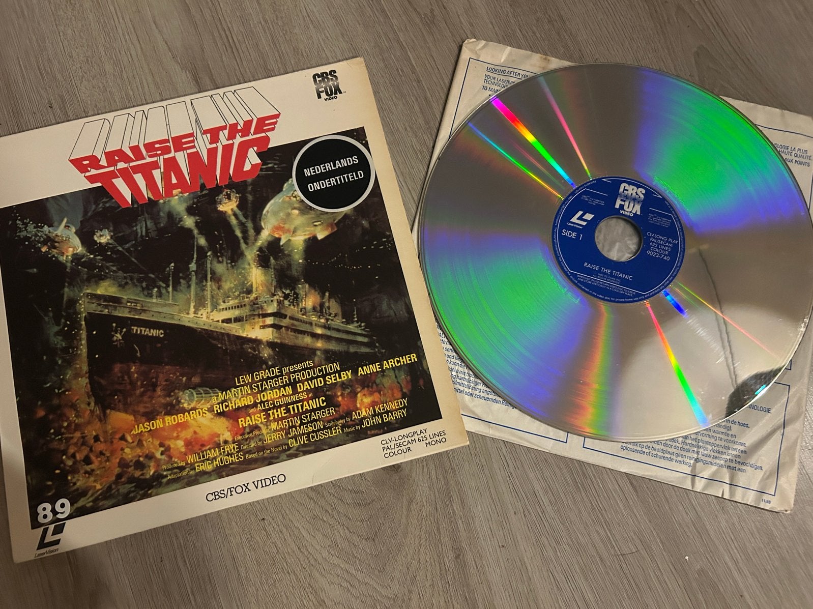 Laserdisc/Laservision Raise the Titanic, Verzamelen, Ophalen of Verzenden, Zo goed als nieuw, Foto of Kaart