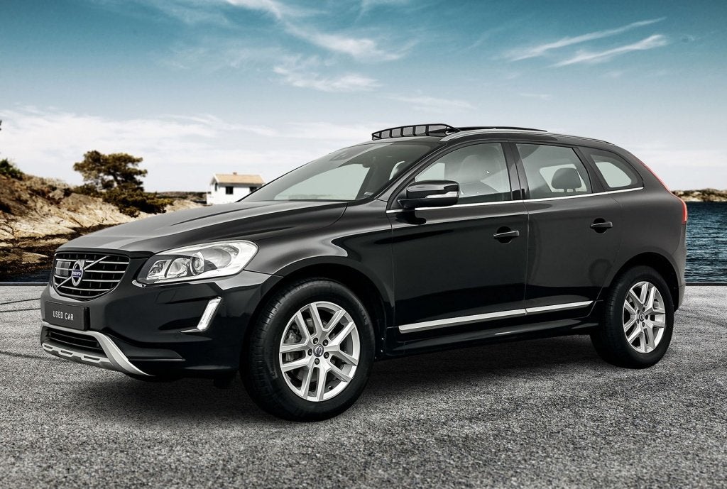 Volvo XC60 T5 245PK Nordic+Luxury| Pano| |Adap.Cruise| Trekh, Automaat, Dealer onderhouden, 15 km/l, Gebruikt
