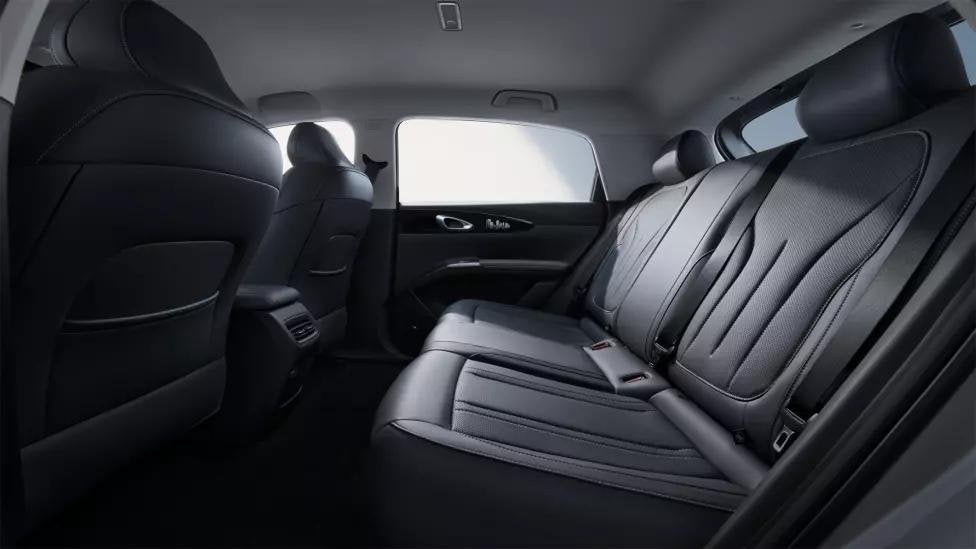 Geely E2 Max 47 kWh | 345km WLTP | Camera | Park assist voor, 12 maanden, Stof, Metallic lak, Beige
