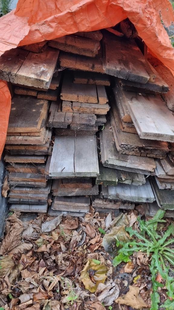 Brandhout: ongelakte houten vloerdelen, Ophalen