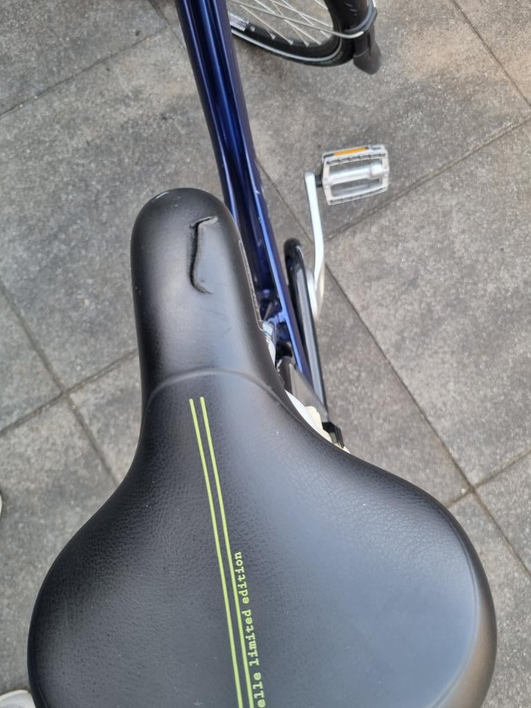 Dames,  heren  fiets  gazelle, izgs ,klein scheurtje in zade, Ophalen of Verzenden