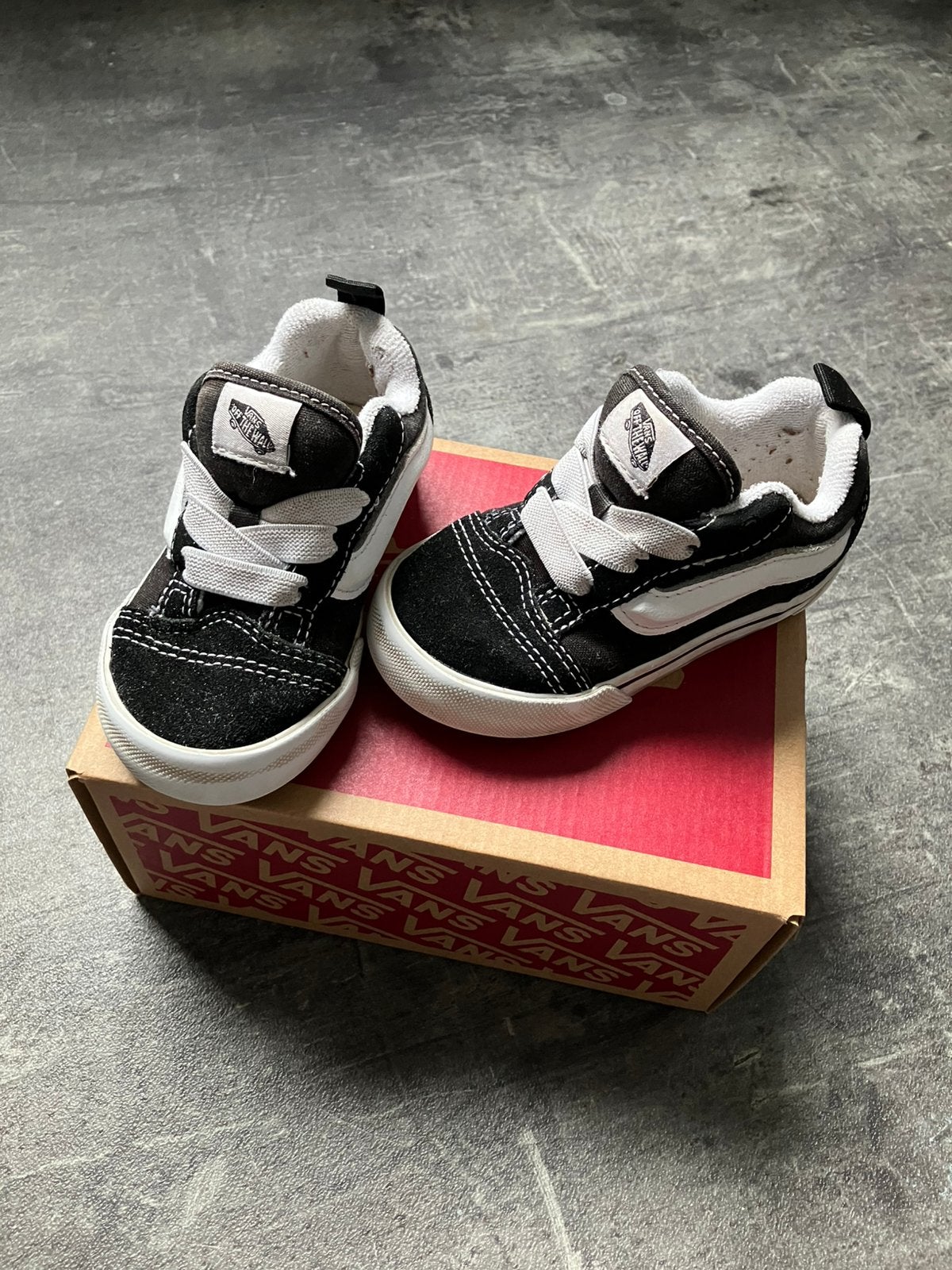 Vans Knu maat 23,5, Ophalen of Verzenden, Zo goed als nieuw, Jongetje of Meisje, Schoentjes