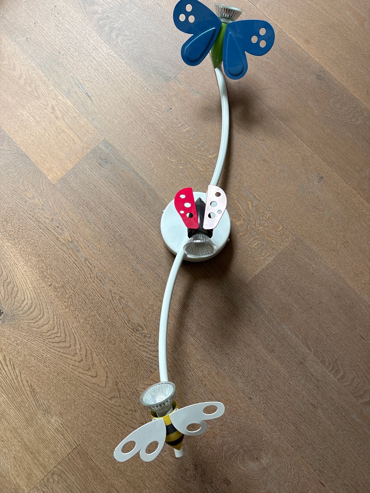 Leuke IKEA kinderlamp met vlinder, lieveheersbeestje en bij, Ophalen, Gebruikt, Verstelbaar, Meerkleurig