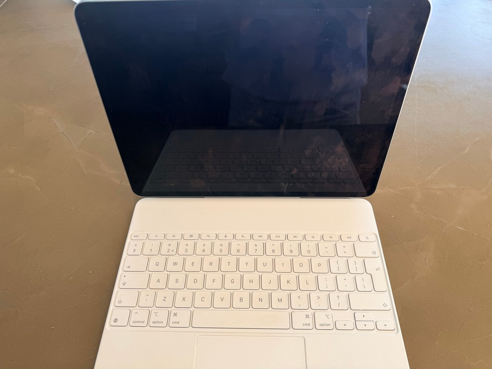 Foto 8 van Apple Magic Keyboard voor iPad Air/Pro 13 inch (wit)