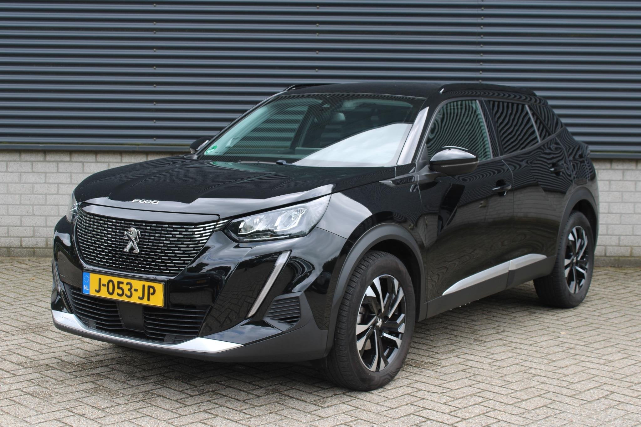 Peugeot 2008 1.2 PureTech Allure | Cruise Control | Navigati, Voorwielaandrijving, Gebruikt, Euro 6, 1199 cc