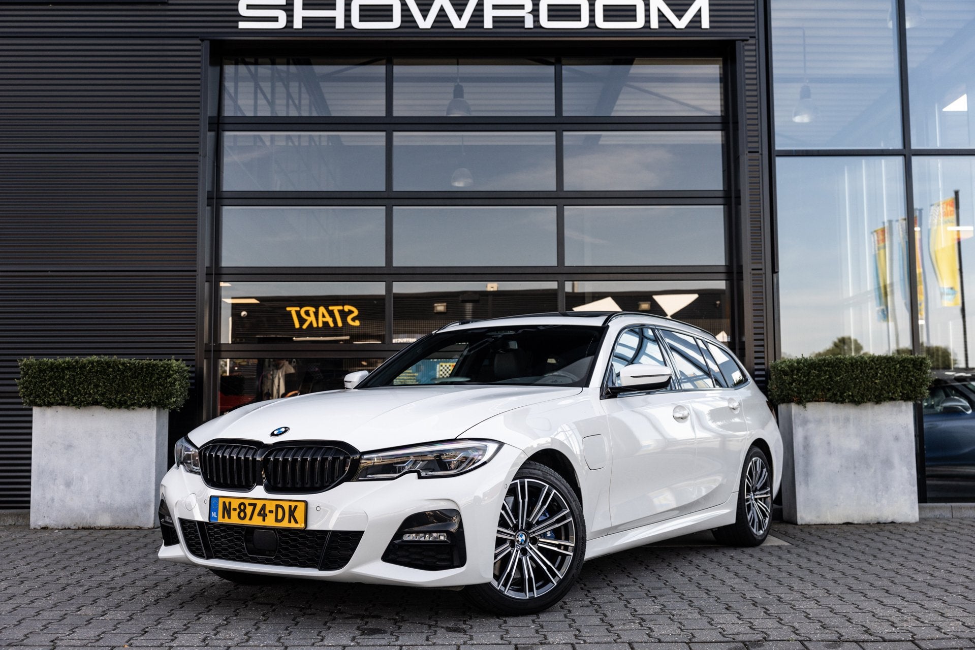 BMW 3-serie Touring 330e M-Sport, Pano, ACC, Stuurverwarming, 1998 cc, Achterwielaandrijving, Gebruikt, 4 cilinders
