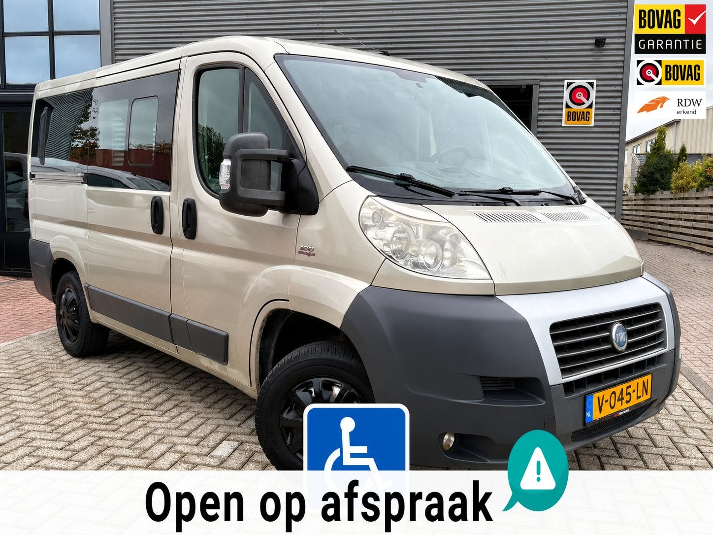 Fiat Ducato 30 2.2 MultiJet KH1ROLSTOEL-BUS, NIEUWE-APK! ROL, Voorwielaandrijving, Gebruikt, Zwart, 4 cilinders