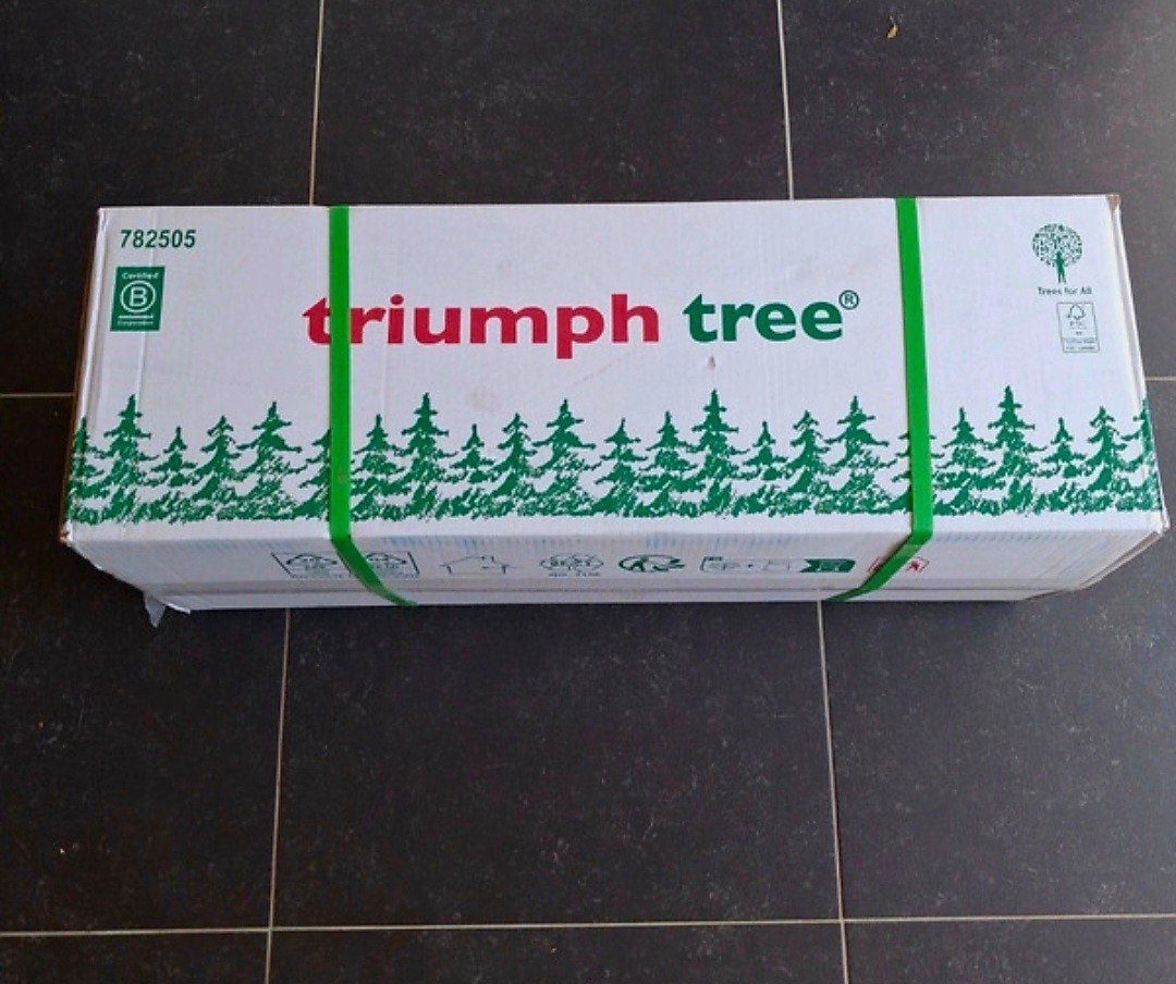 Triumph kunstkerstboom 185 cm hoogte nieuw in doos, Diversen, Kerst, Ophalen, Nieuw