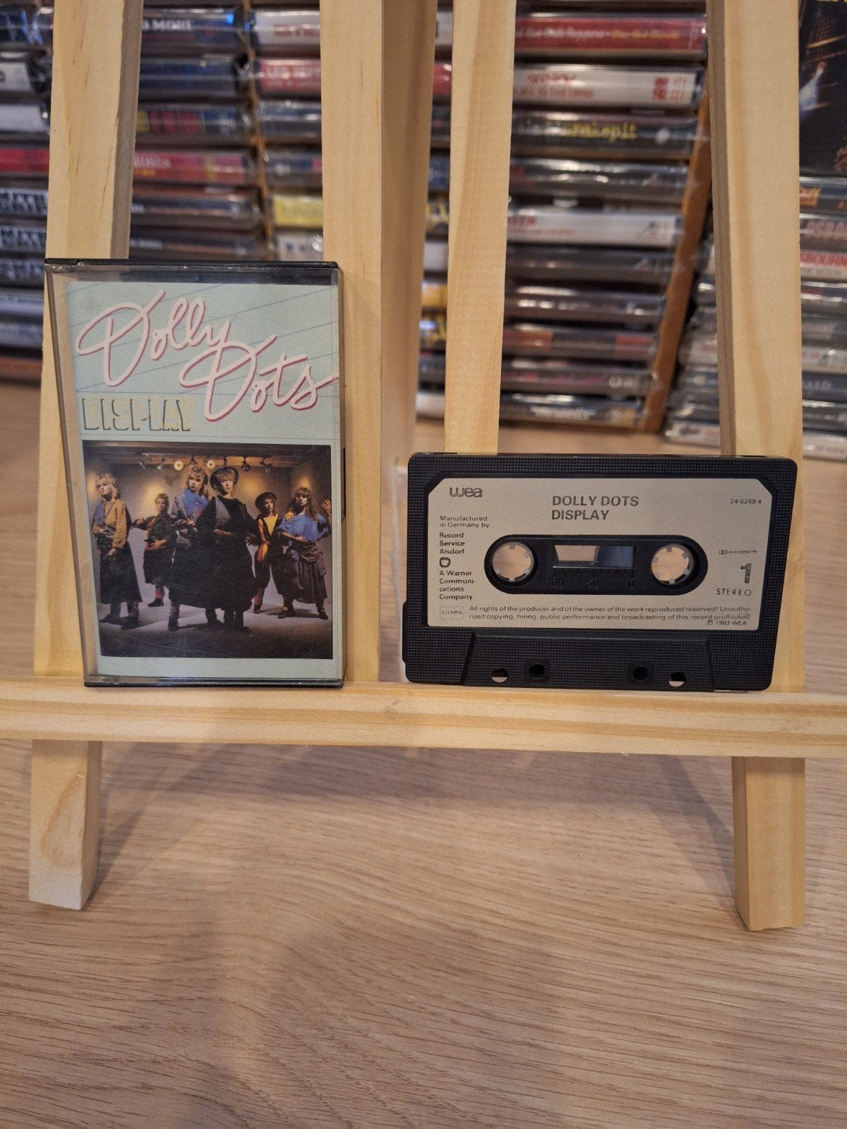 Dolly Dots - Display (Cassettebandje), Gebruikt, 1 bandje, Ophalen of Verzenden, Voorbespeeld