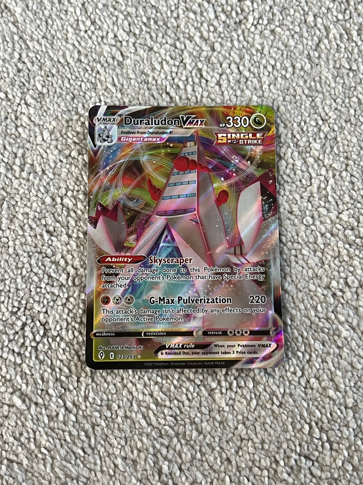 Duraludon VMAX Pokémon Kaart (Kleine kaart), Ophalen of Verzenden, Zo goed als nieuw, Losse kaart