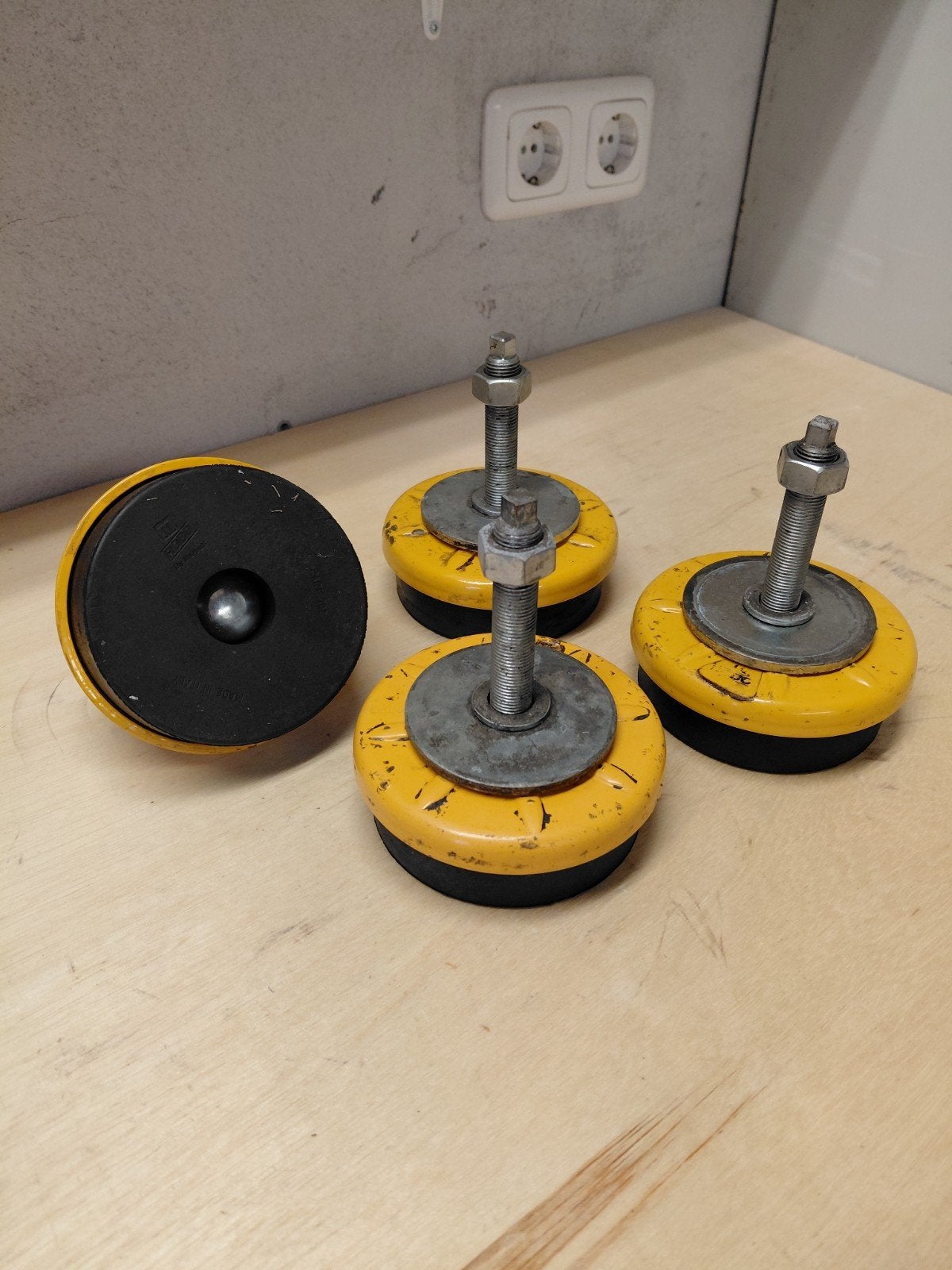 Robo by Marbett stelvoeten (4 stuks) M16, Ophalen of Verzenden, Gebruikt