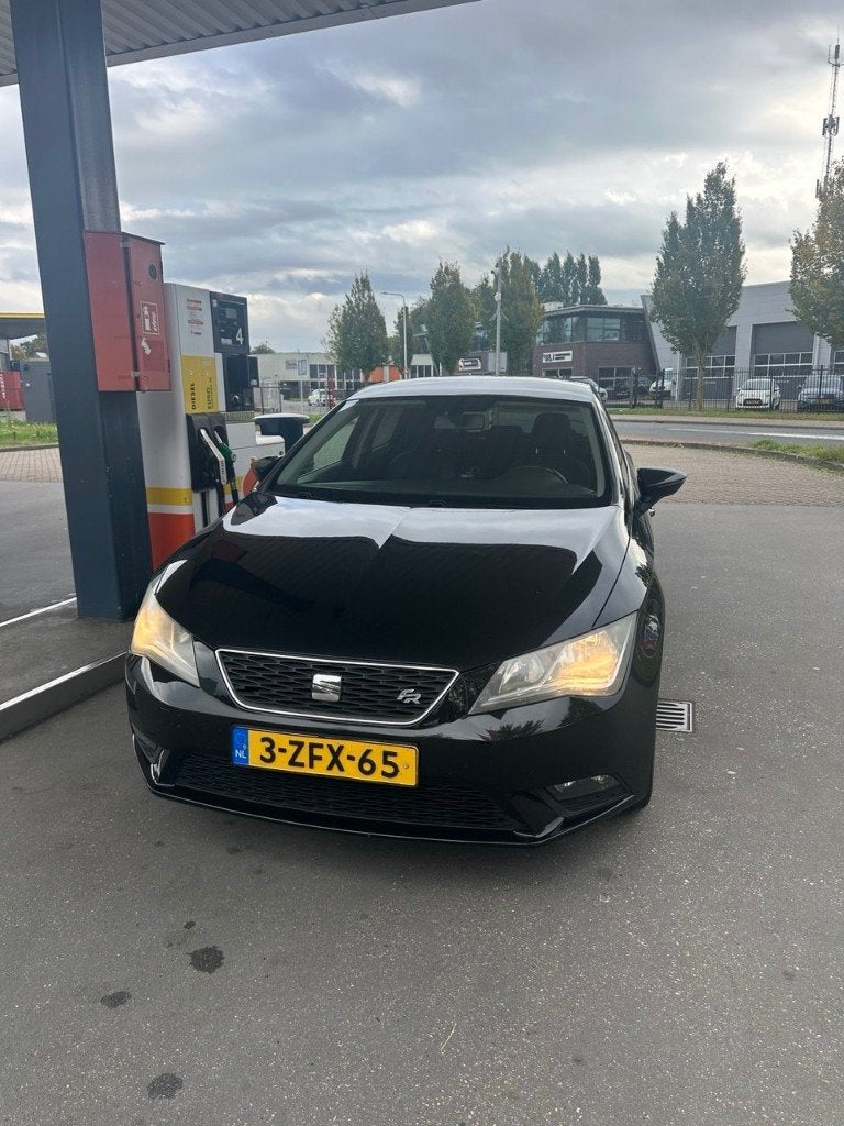 Seat Leon 1.2 TSI | FR look | Sportinterieur | Zwart, Auto's, Voorwielaandrijving, Zwart, 4 cilinders, Leon