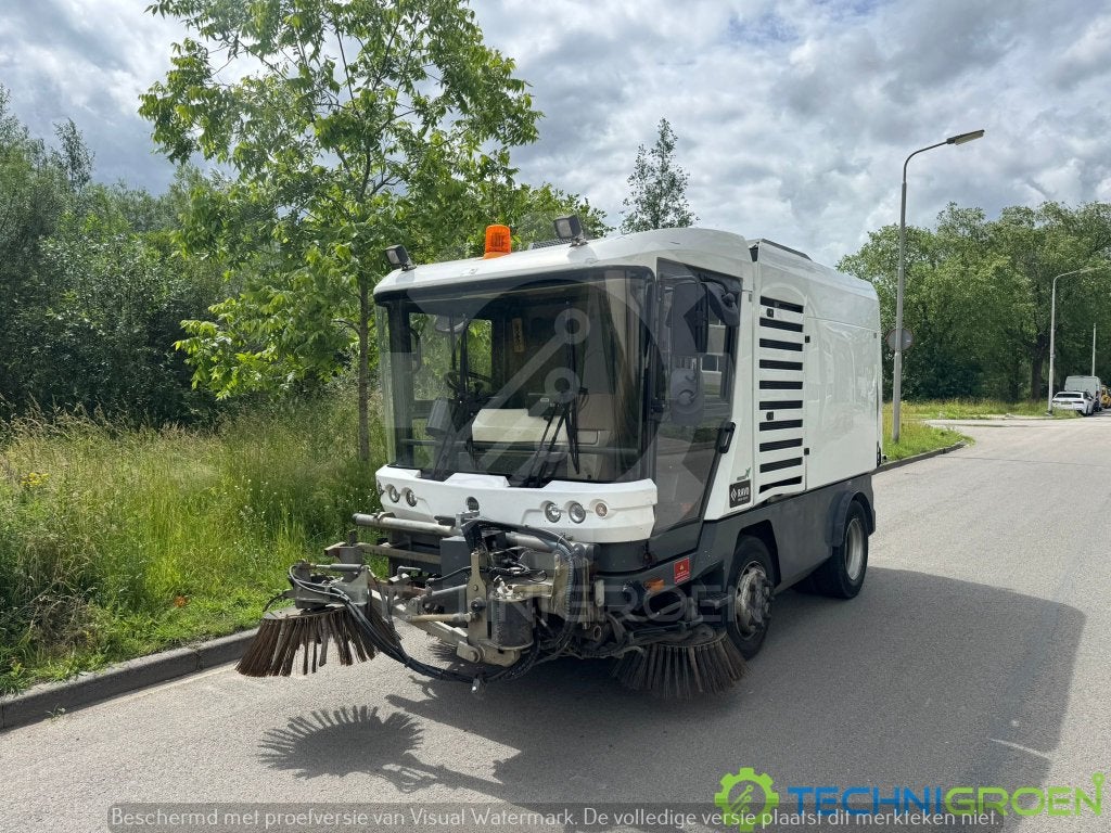 Ravo veegmachine 540 EURO 5 2014 met derde borstelarm STH, Ophalen