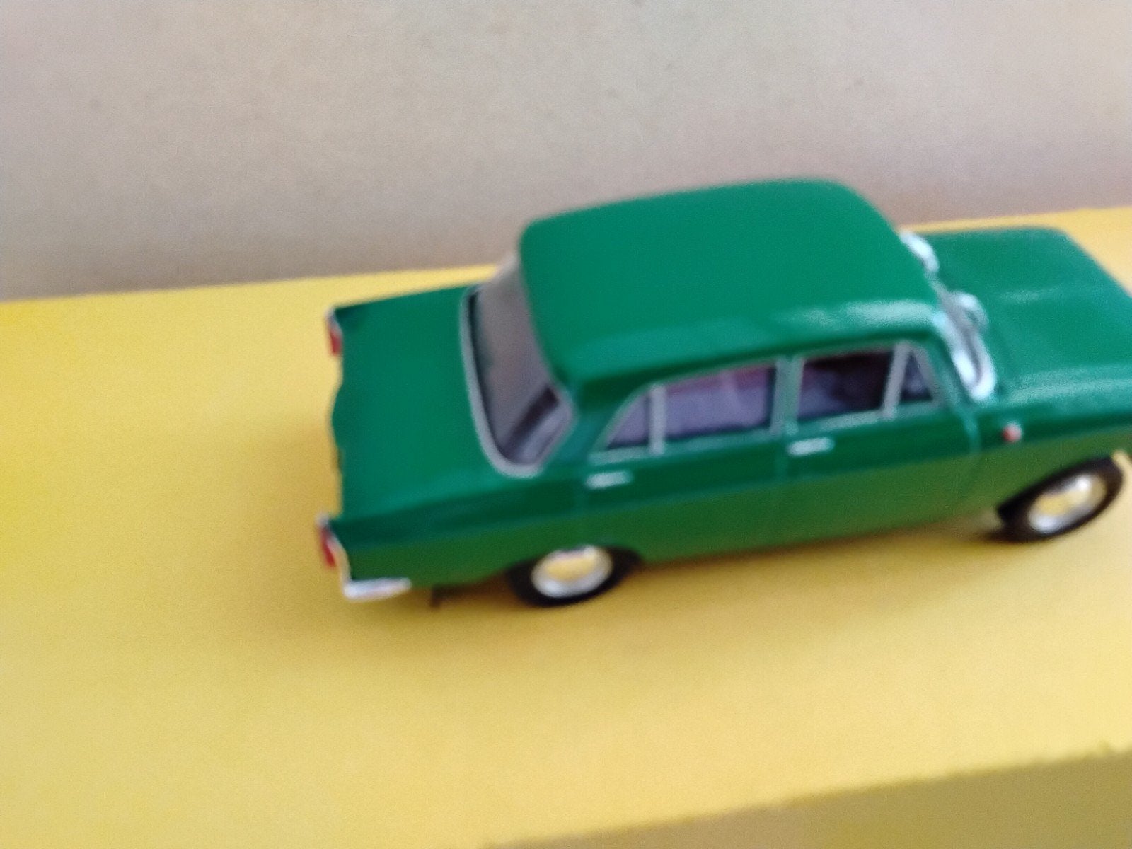 MOSKVITCH  408Z, Ophalen of Verzenden, Zo goed als nieuw, Auto, Overige merken