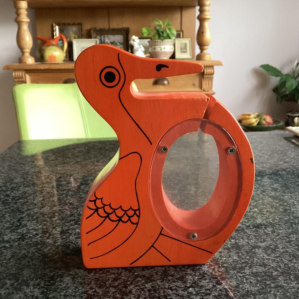 Spaarpot, Ikea, pelikaan, oranje, hout, plexiglas, vintage, Ophalen, Gebruikt, Overige materialen, Dier