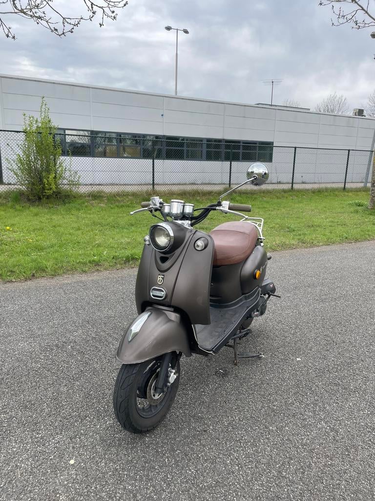 Scooter - BTC old classic 2016, Fietsen en Brommers, Scooters | Overige merken, Gebruikt, Maximaal 25 km/u, Benzine, Ophalen