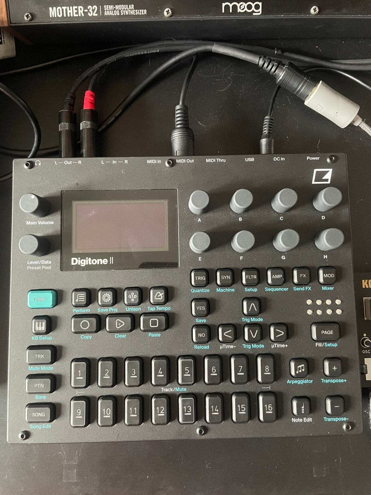 Digitone II, Ophalen, Zo goed als nieuw, Overige aantallen, Overige merken