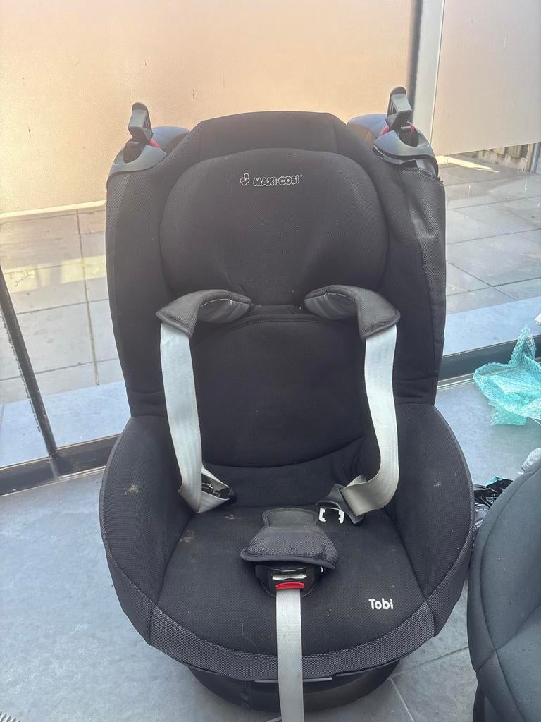 Twee gebruikte Maxi-Cosi Tobi autostoelen, Kinderen en Baby's, Autostoeltjes, Gebruikt, Maxi-Cosi, 9 t/m 18 kg, Autogordel, Verstelbare rugleuning