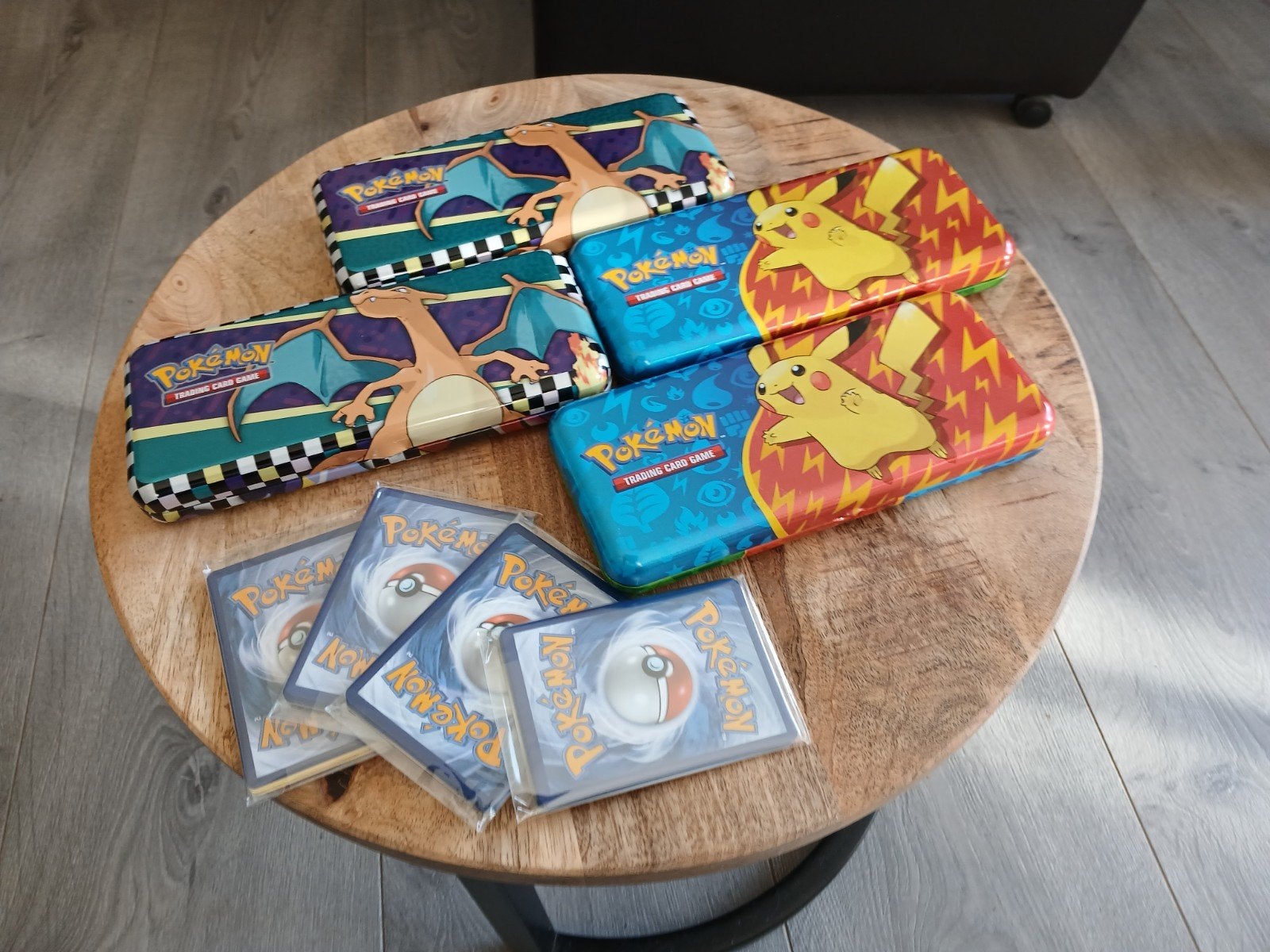 Pokemon Pensil blik + 10 kaartjes, Ophalen of Verzenden