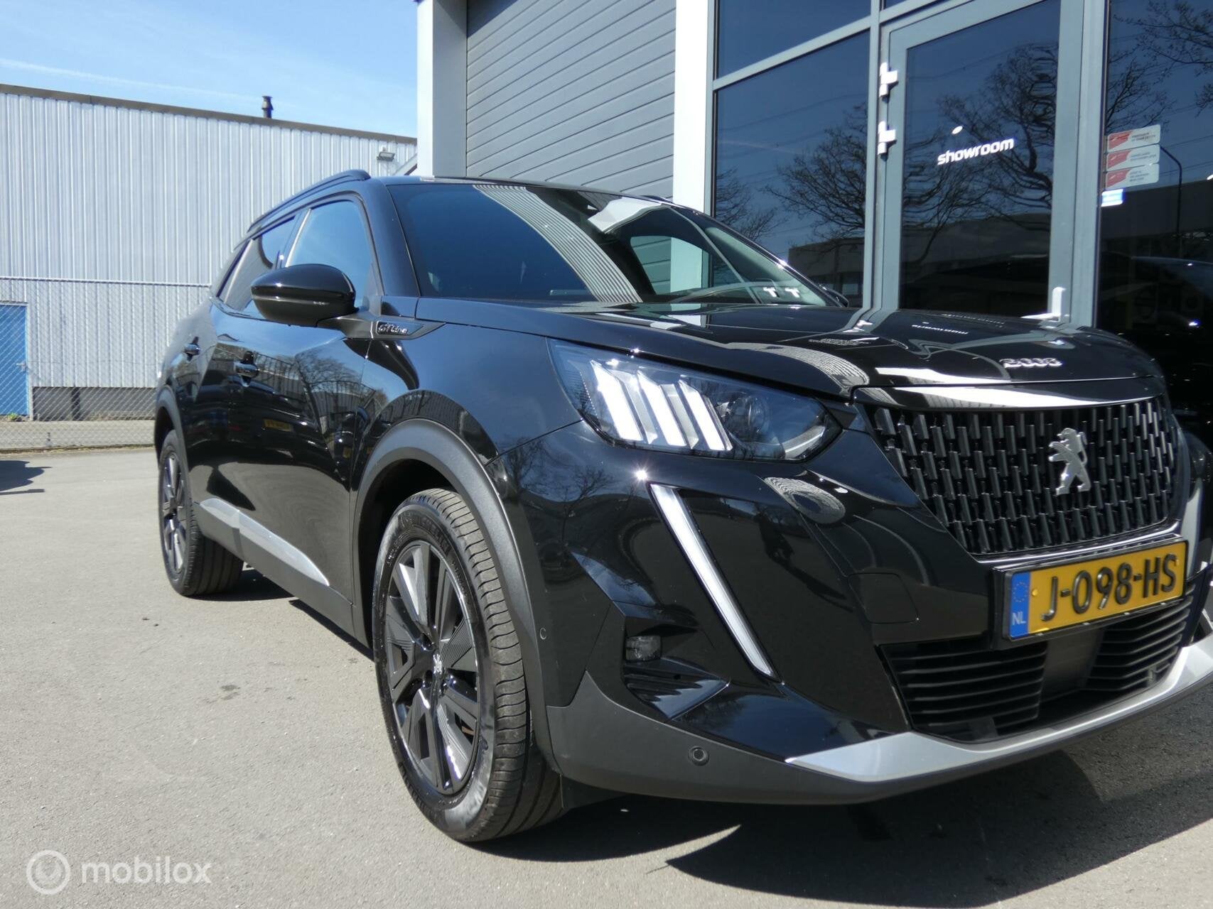 Peugeot 2008 1.2 GT-Line / Automaat / AppleCarPlay, Auto's, Gebruikt, Euro 6, 1199 cc, Zwart