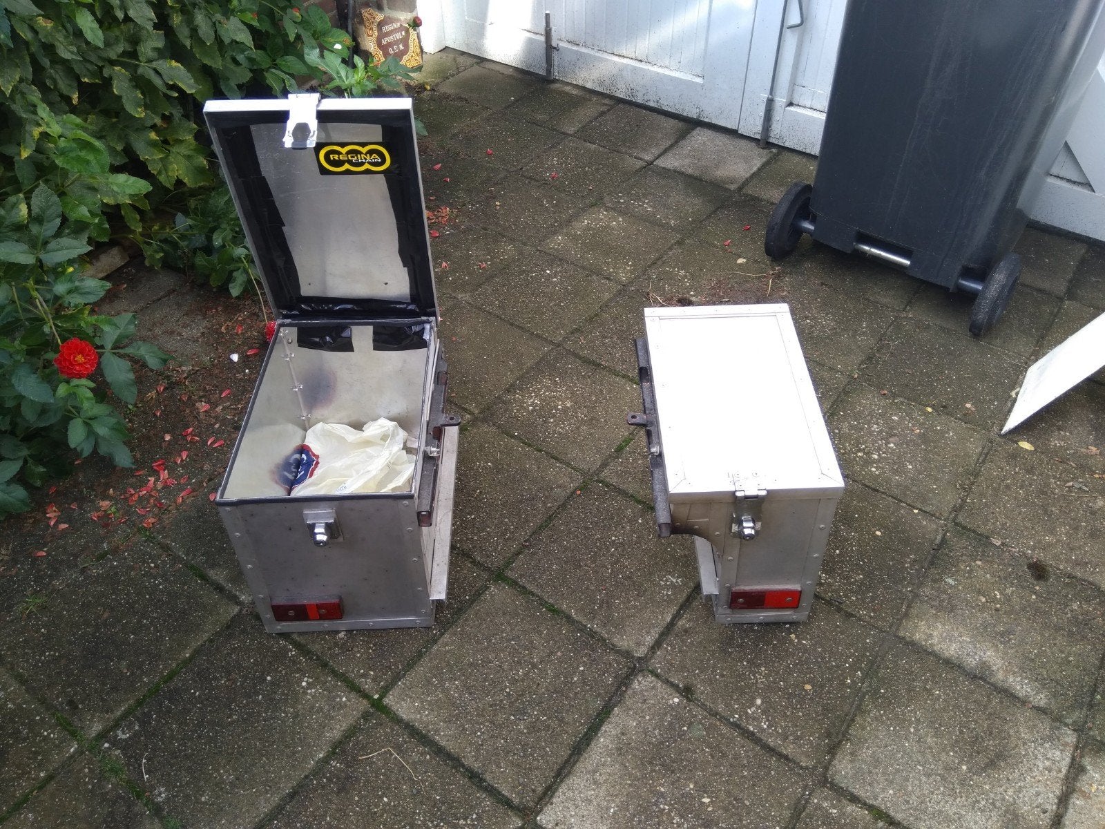 koffers moter 170 euro, Ophalen