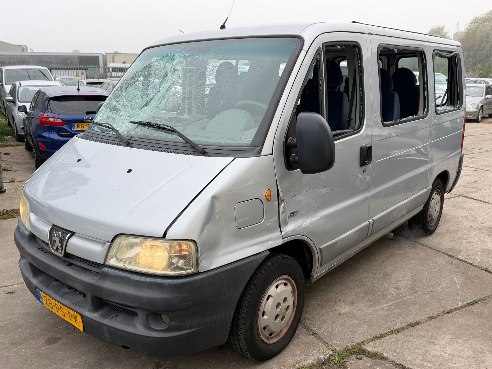 Peugeot Boxer 290C 2.2 HDI, Voorwielaandrijving, 101 pk, Gebruikt, 8 stoelen