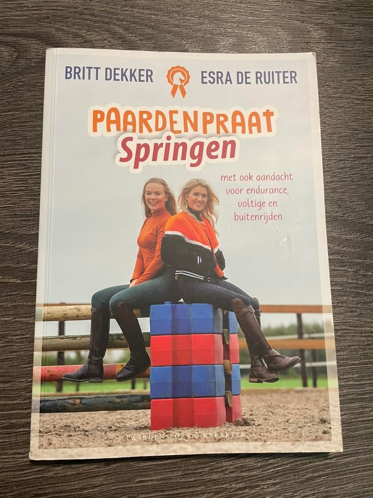 Paardenpraattv - Springen, Gelezen, Non-fictie, Ophalen of Verzenden, Britt Dekker; Esra de Ruiter