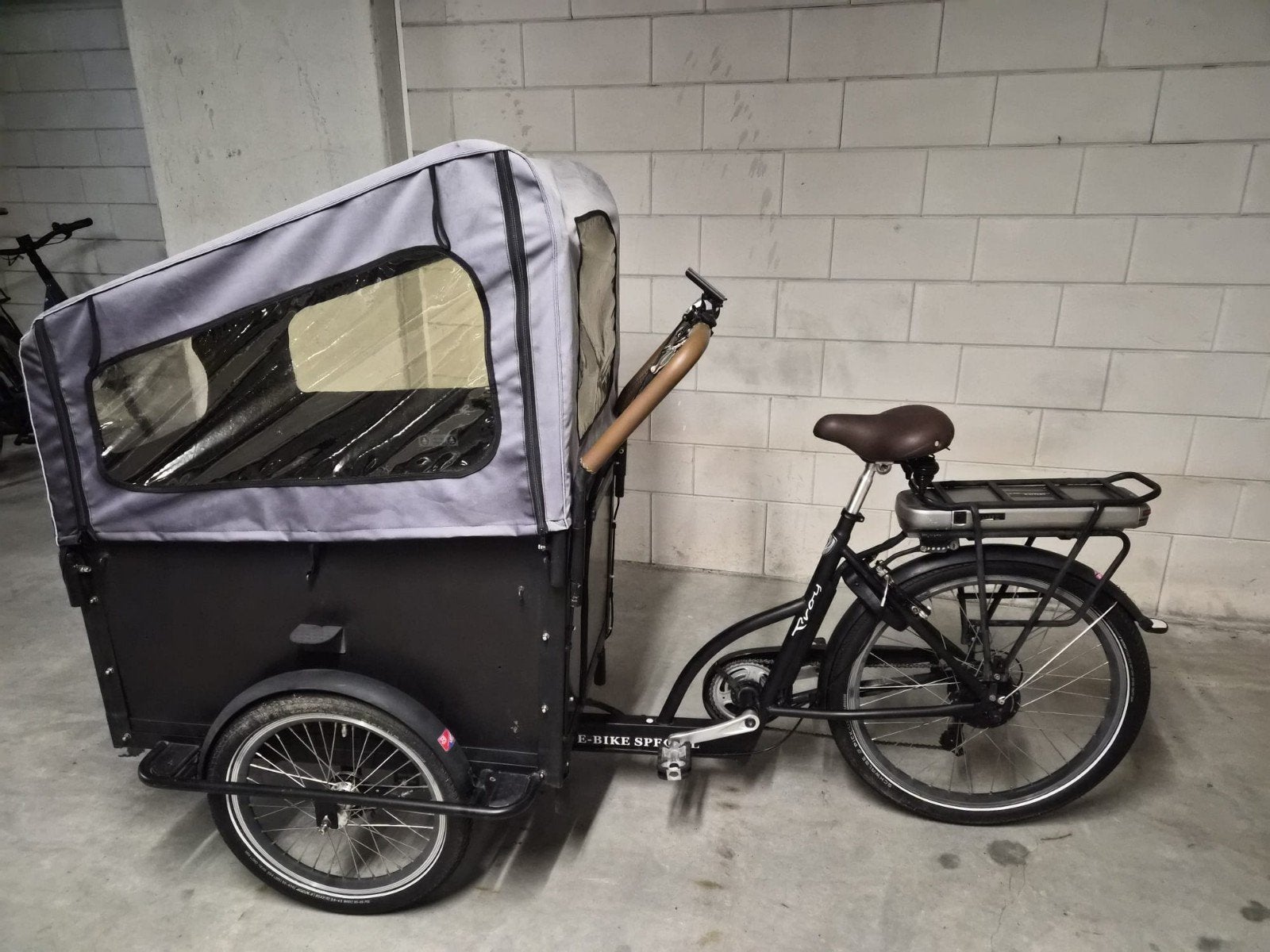 Vogue Troy elektrische bakfiets, Ophalen, Zo goed als nieuw, 4 kinderen of meer, Overige merken