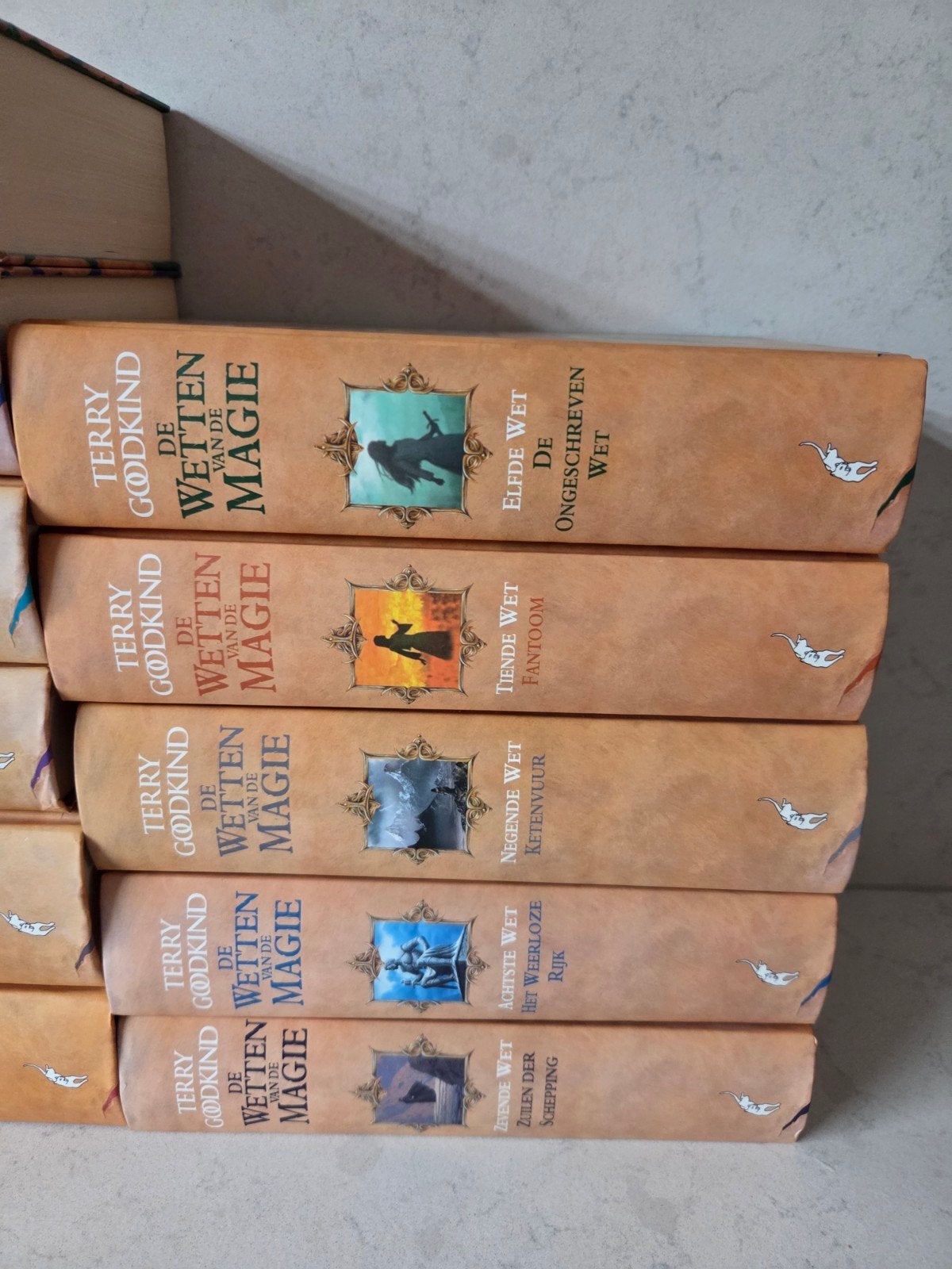 Terry Goodkind - Wetten van de Magie 1 tm 11 hardcover, Boeken, Ophalen of Verzenden, Gelezen