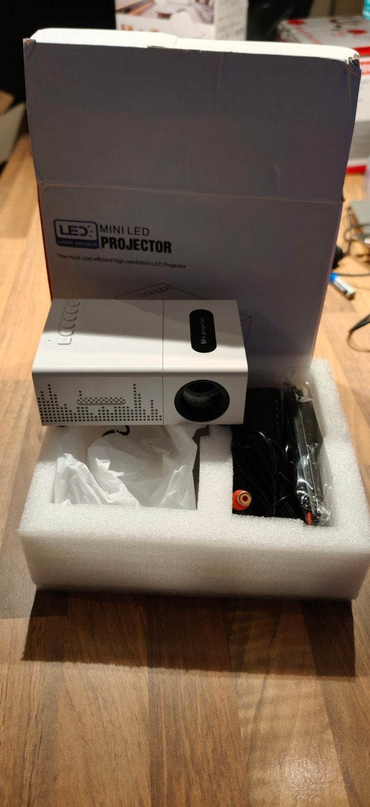 LED Mini Projector - Nieuw in doos, Onbekend, LED, Nieuw, Ophalen of Verzenden