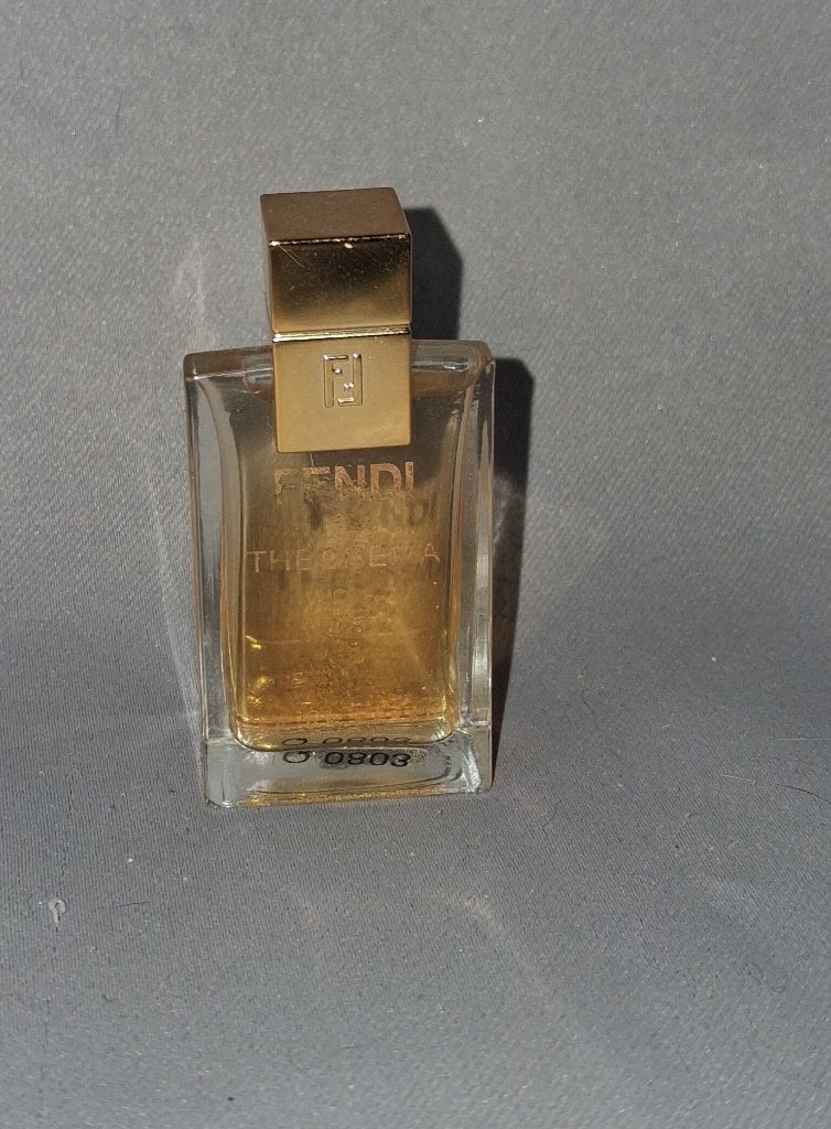 Volle parfum mini - Fendi Theoseris, Ophalen of Verzenden, Zo goed als nieuw, Miniatuur, Gevuld