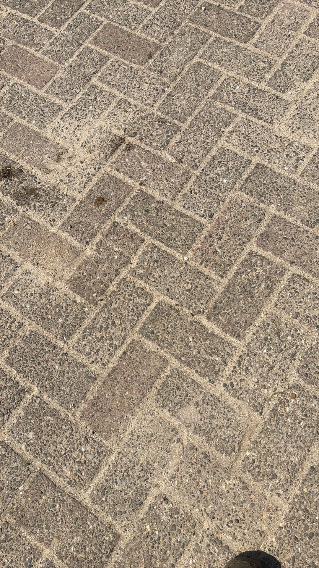 Gezocht rode beton klinkers, Ophalen, Zo goed als nieuw, Beton, Klinkers