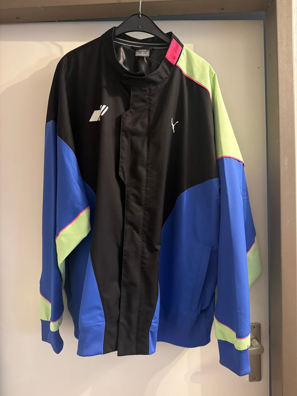 Puma AMG Petronas Motorsport jas - Zo goed als nieuw, Ophalen of Verzenden, Zo goed als nieuw, Overige maten, Meerkleurig