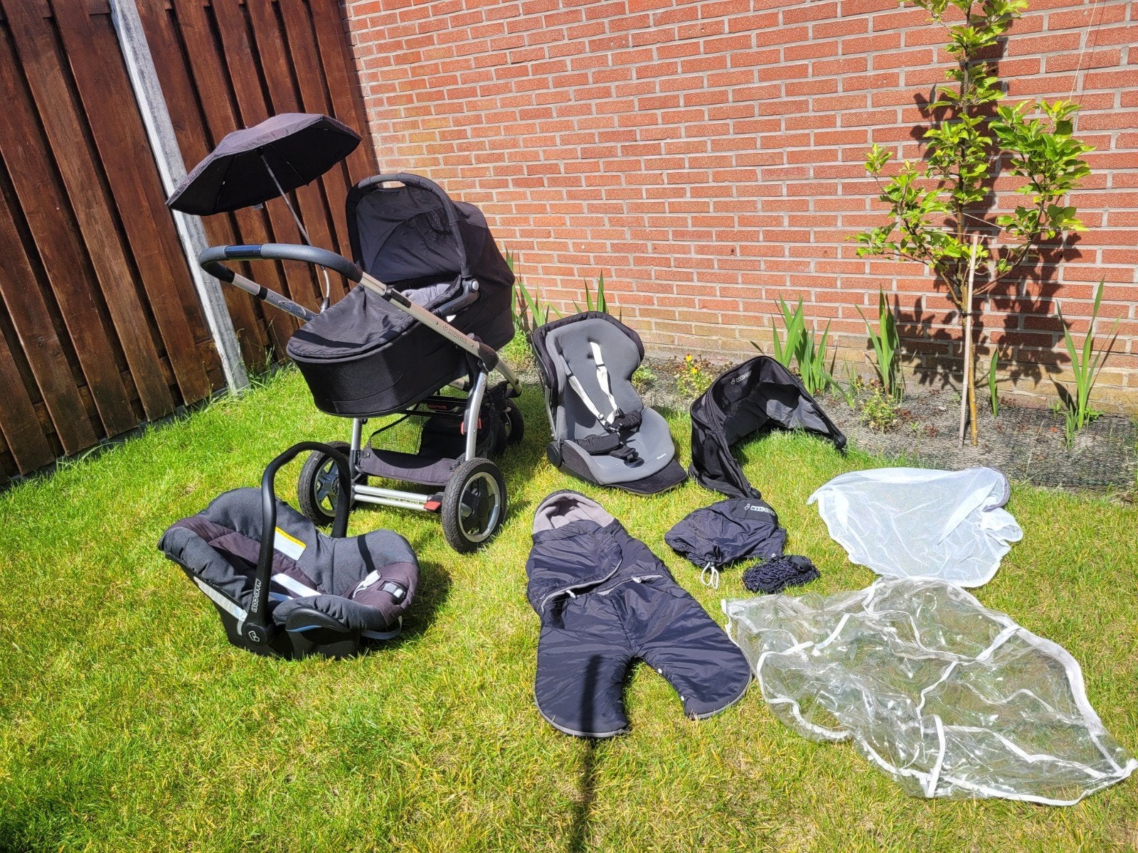 Maxi-Cosi Mura kinderwagen met nieuwe banden + accessoires, Kinderen en Baby's, Kinderwagens en Combinaties, Ophalen, Gebruikt