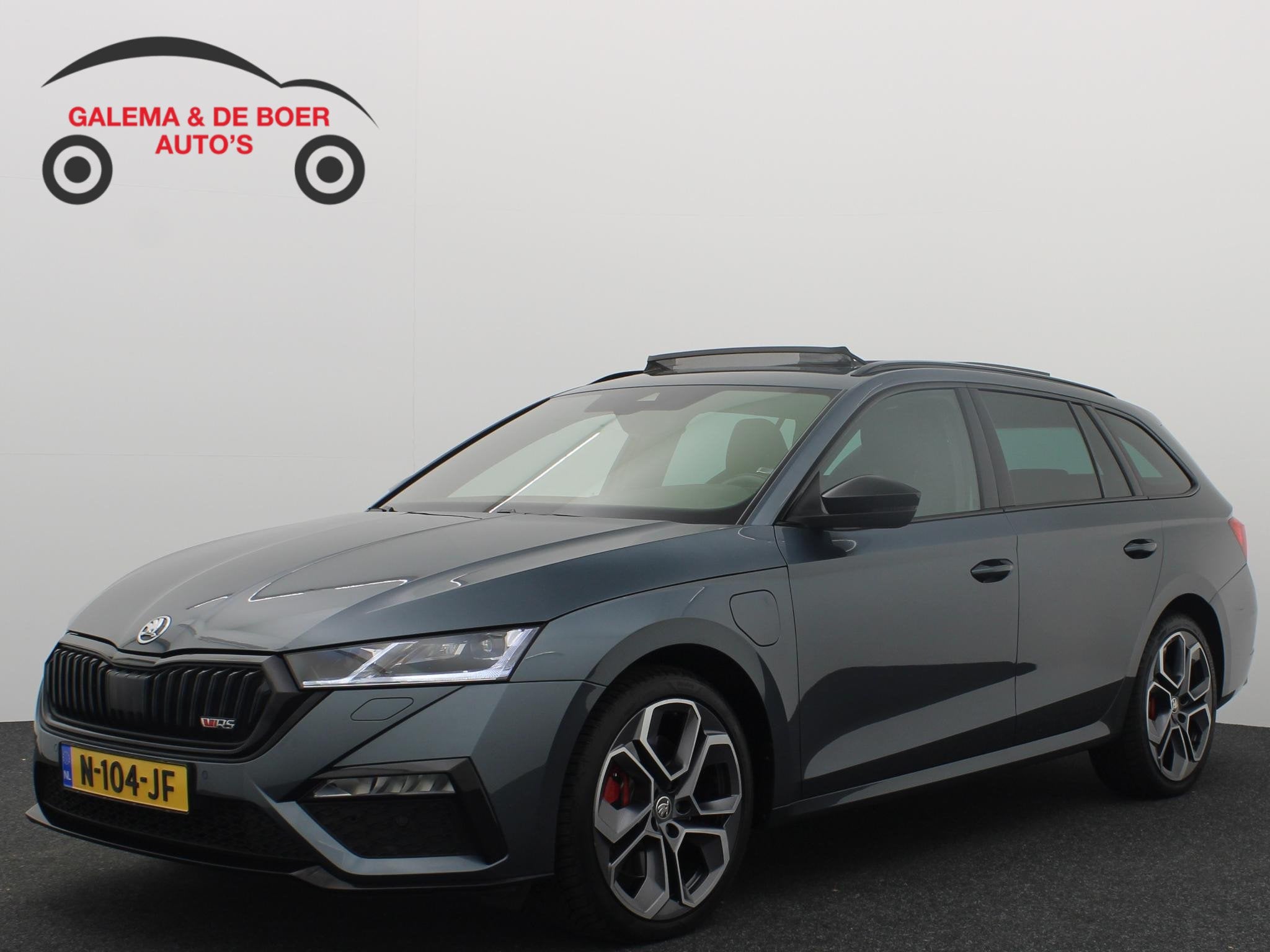 Skoda Octavia Combi 1.4 TSI RS iV PHEV Business AUTOMAAT / P, Auto's, Stof, Gebruikt, 4 cilinders, Hybride Elektrisch/Benzine