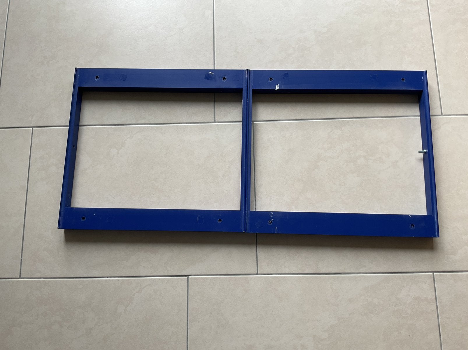 Montana, twee plinten voor Montana kastjes, Ophalen, Gebruikt