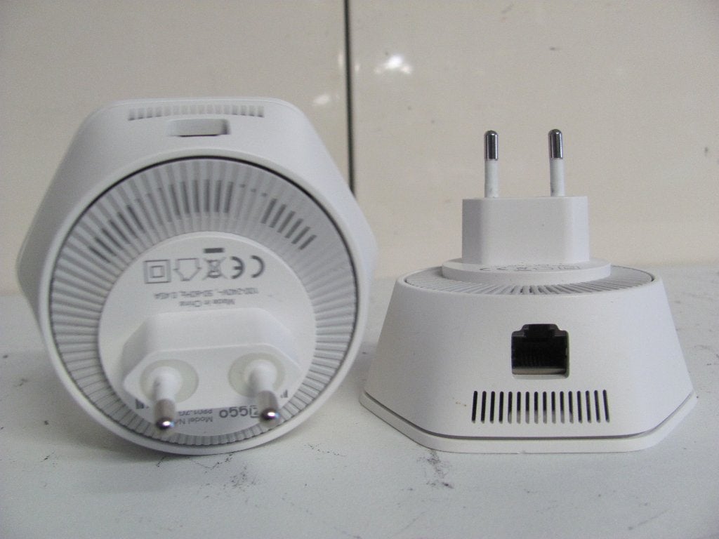 ZIGGO wifi-versterkers 2 x model: PP01ZG, Ophalen of Verzenden, Zo goed als nieuw, Ziggo