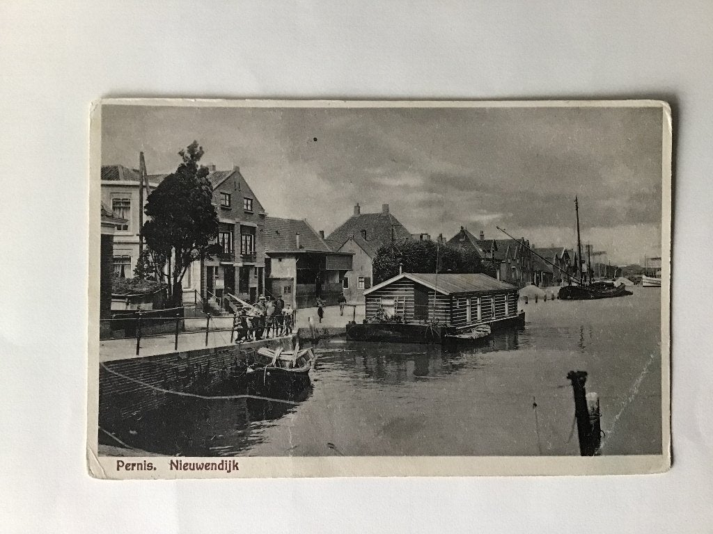 Oude Ansichtkaart Pernis Nieuwendijk - Gelopen 1926, Ophalen of Verzenden, 1920 tot 1940, Gelopen, Zuid-Holland