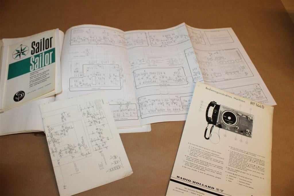 Sailor RT144 — Marifoon Documentatie met Schema’s Schaars, Gebruikt, -, -, Ophalen of Verzenden